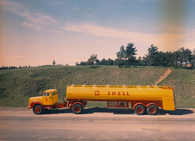 Tankbil byggd för Shell